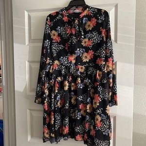 Women’s floral mini dress